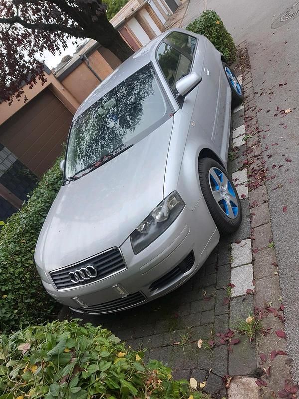 Silber Gebraucht 2004 Audi A3 Kleinwagen | 1.350 € (Guter Preis) - Bild 1/4