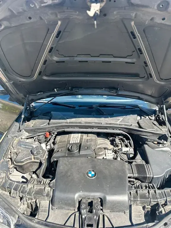 Gebraucht BMW 116 122 PS (89 kW) 2010 Schwarz Kleinwagen