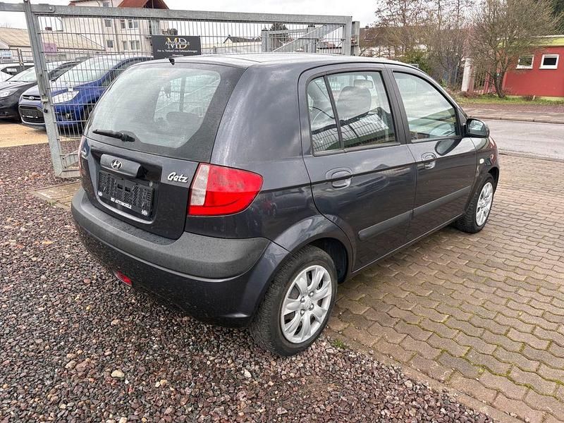 Gebraucht Hyundai Getz Basis 67 PS (49 kW) 2005 Grau Kleinwagen