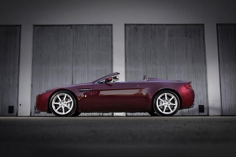 Gebraucht Aston Martin V8 Vantage 385 PS (283 kW) 2008 Rot Cabrio
