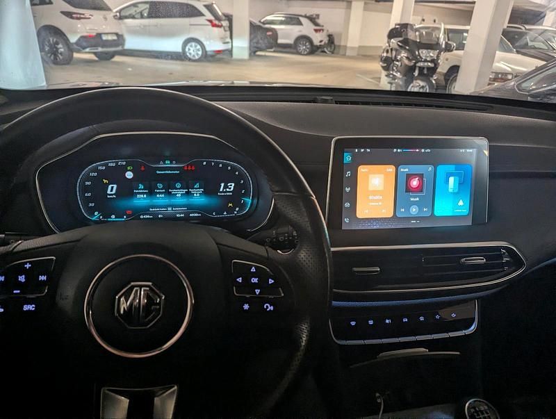 Gebraucht MG HS Luxury 162 PS (119 kW) 2023 SUV