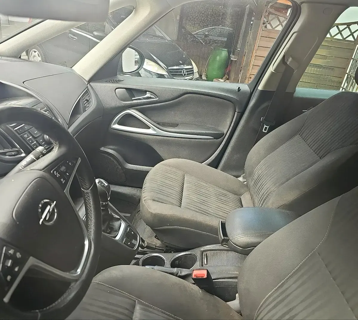 Gebraucht Opel Zafira 140 PS (102 kW) 2012 Grau Van / Kleinbus