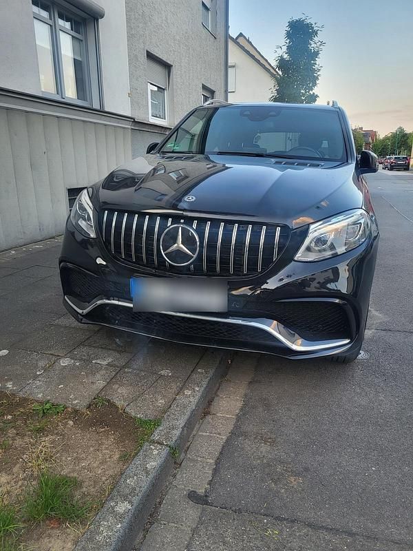 Gebraucht Mercedes GLE350 258 PS (189 kW) 2016 Schwarz SUV