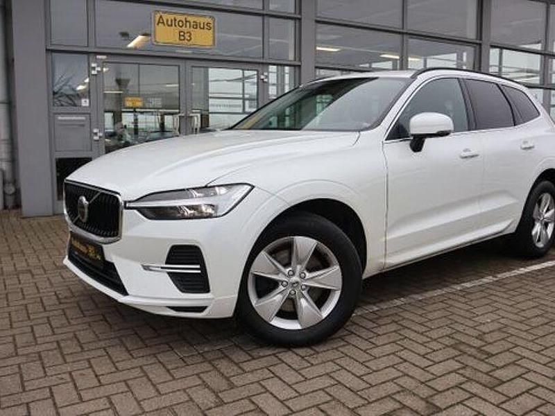 Gebraucht Volvo XC60 Core 197 PS (144 kW) 2022 Andere SUV