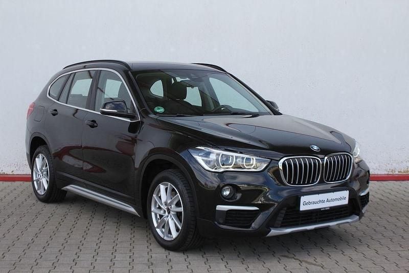 Schwarz Gebraucht 2018 BMW X1 xLine SUV | 16.950 € (Superpreis) - Bild 1/4