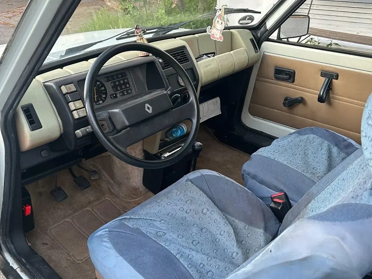 Gebraucht Renault R5 44 PS (32 kW) 1984 Weiß Kleinwagen