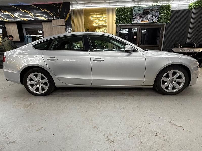 Gebraucht Audi A5 Sportback Advanced 179 PS (131 kW) 2010 Silber Kleinwagen
