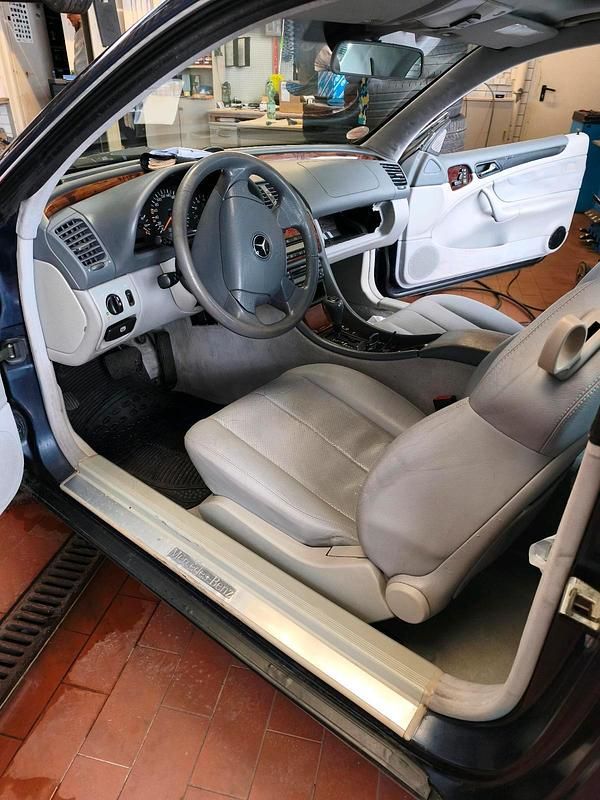 Gebraucht Mercedes CLK230 193 PS (141 kW) 1998 Blau Coupé