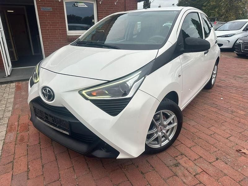 Weiß Gebraucht 2019 Toyota Aygo Kleinwagen | 7.900 € (Fairer Preis) - Bild 1/4