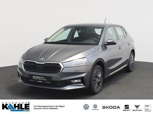 Graphitegrau Gebraucht 2023 Skoda Fabia Style Limousine | 19.969 € (Fairer Preis) - Bild 1/4