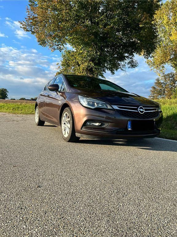 Gebraucht Opel Astra Innovation 160 PS (117 kW) 2016 Braun Limousine