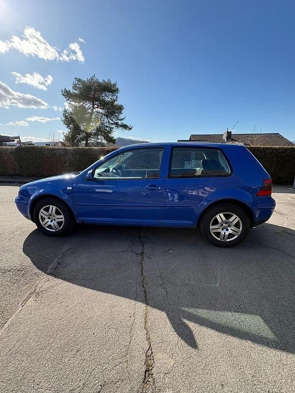 Gebraucht VW Golf IV 115 PS (84 kW) 2001 Blau Limousine