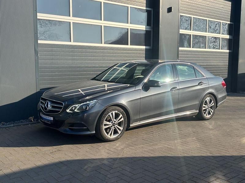 Gebraucht Mercedes E250 Avantgarde 211 PS (155 kW) 2013 Grau Limousine