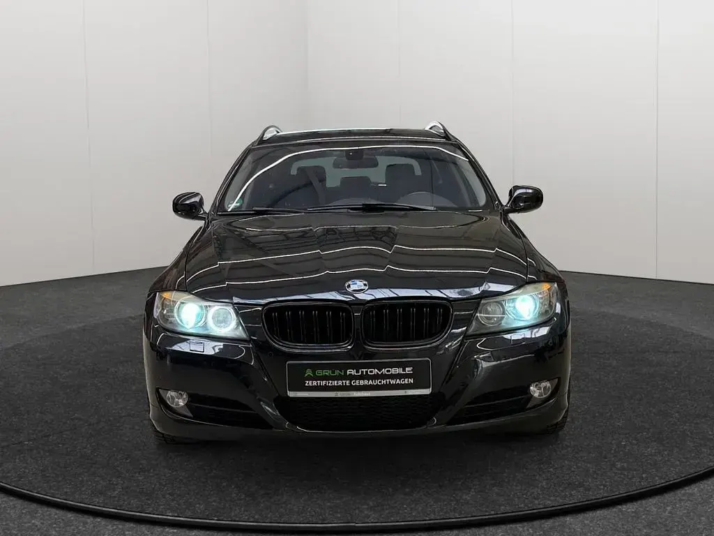 Brugt BMW 330 Shadowline 245 HK (180 kW) 2009 Sort Stationcar