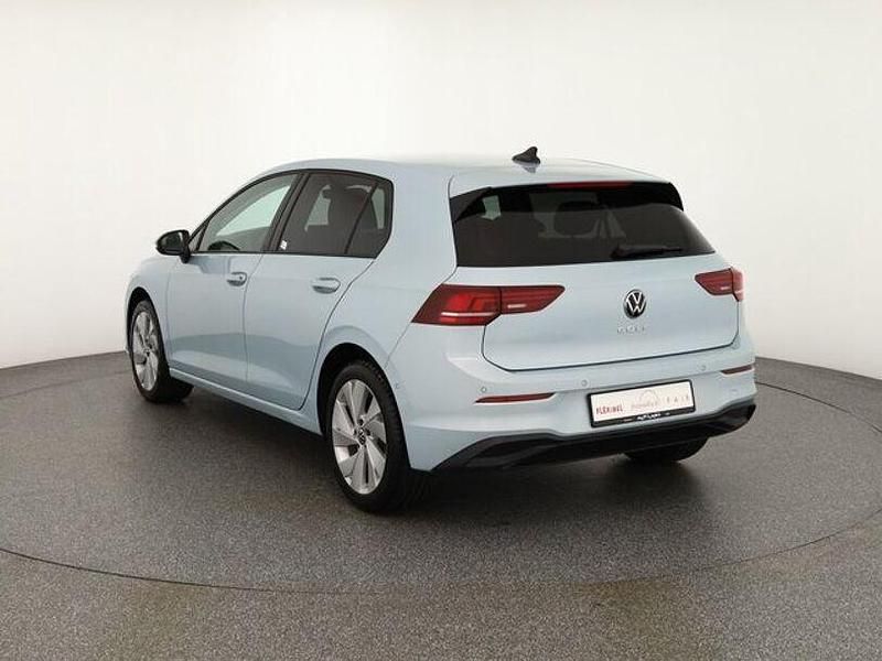 Neu VW Golf VIII 150 PS (110 kW) 2025 Blau Limousine