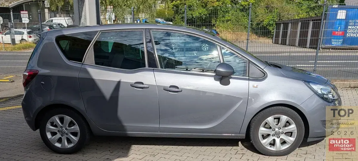 Gebraucht Opel Meriva Innovation 140 PS (102 kW) 2016 Grau Van / Kleinbus