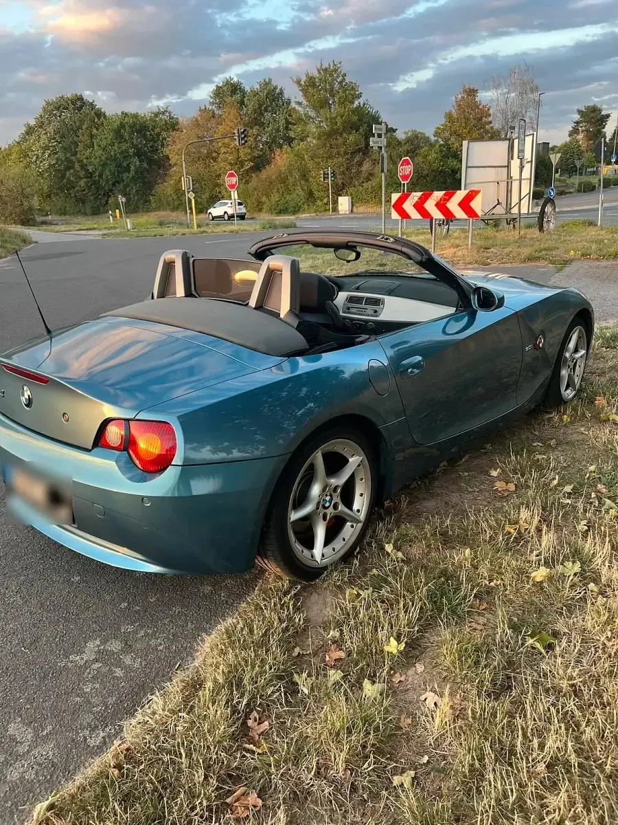 Gebraucht BMW Z4 231 PS (169 kW) 2003 Blau Cabrio
