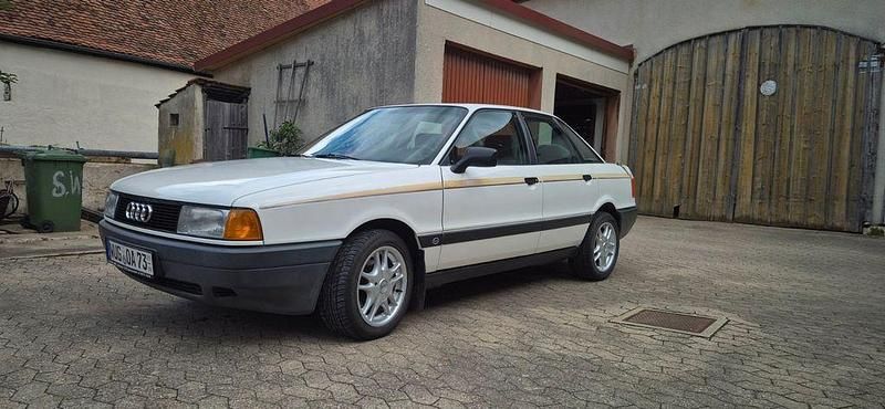 Weiß Gebraucht 1989 Audi 80 Limousine | 3.500 € - Bild 1/4