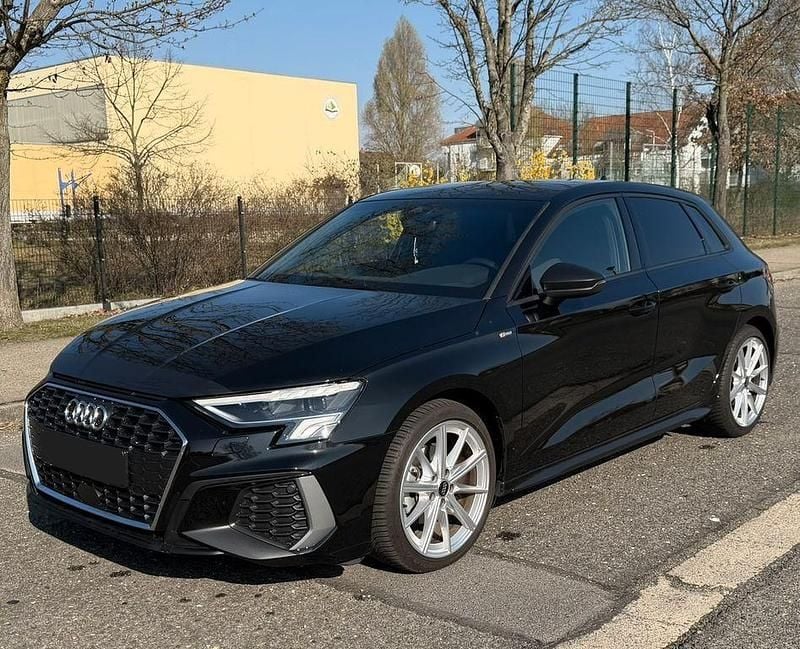 Gebraucht Audi A3 S-Line 110 PS (80 kW) 2022 Schwarz Limousine