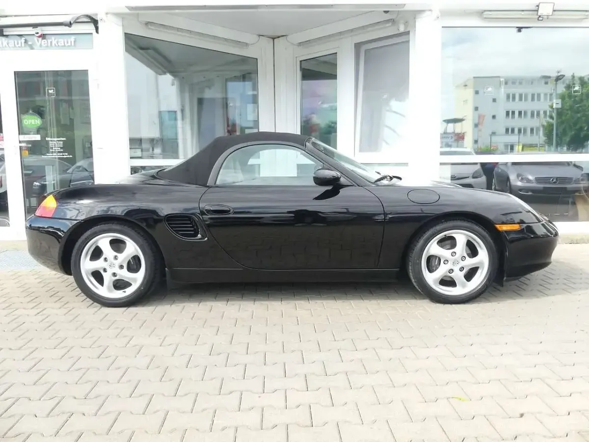 Gebraucht Porsche Boxster 220 PS (161 kW) 2000 Schwarz Cabrio