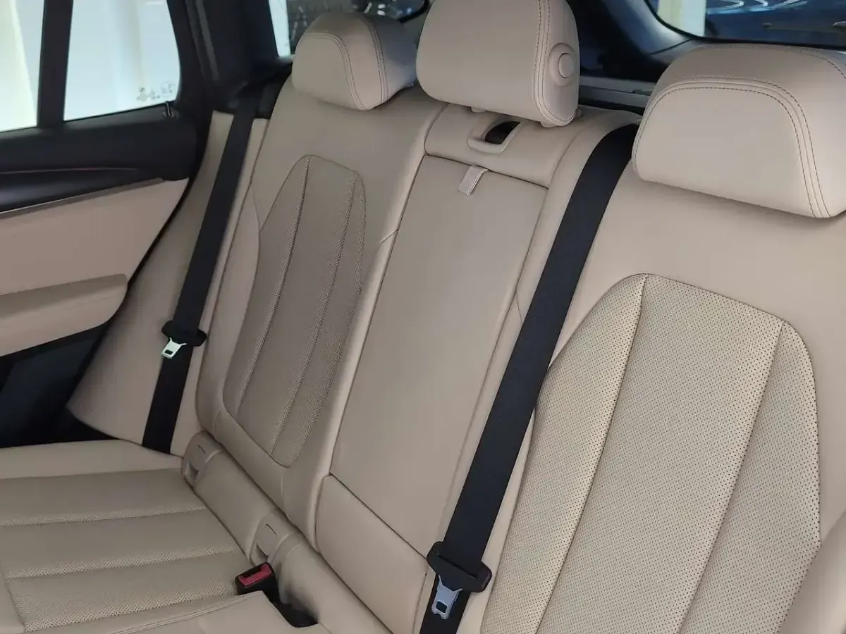 Gebraucht BMW X3 M Sport 190 PS (139 kW) 2023 Schwarz SUV