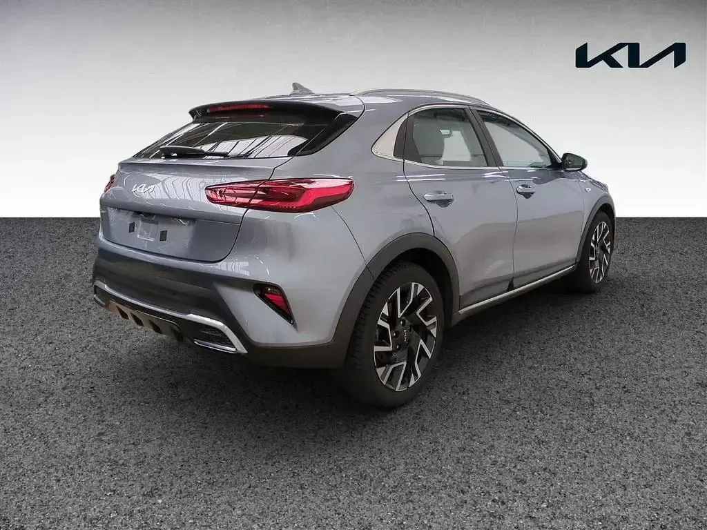 Gebraucht Kia XCeed Comfort 139 PS (102 kW) 2025 Grau SUV