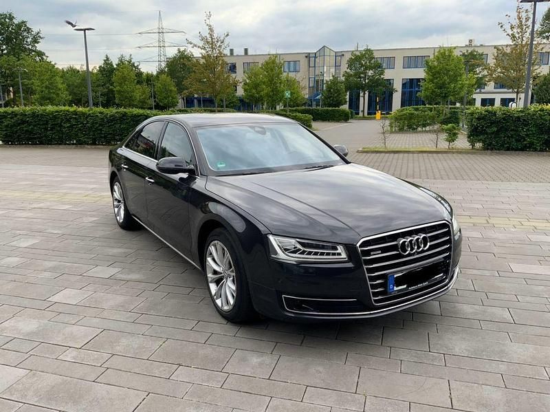 Gebraucht Audi A8 Ambiente 262 PS (192 kW) 2016 Grau Limousine