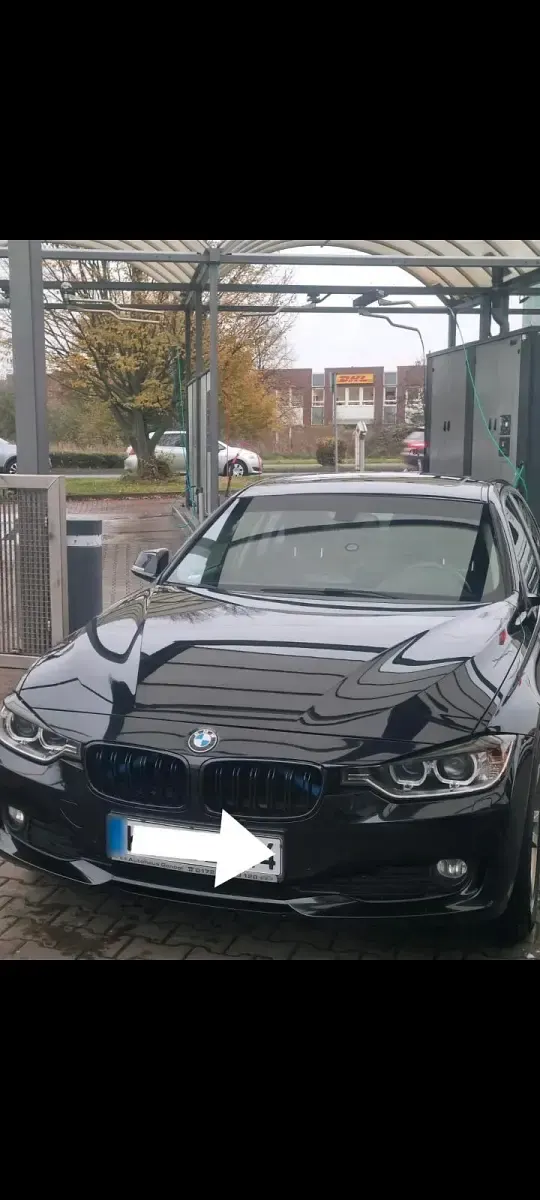 Gebraucht BMW 316 116 PS (85 kW) 2013 Schwarz Limousine