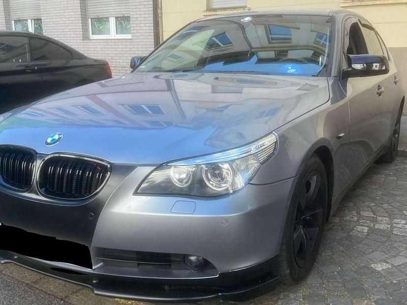 Gebraucht BMW 520 170 PS (125 kW) 2004 Grau Limousine