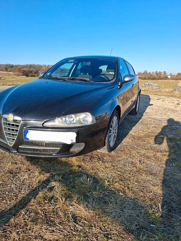 Gebraucht Alfa Romeo 147 120 PS (88 kW) 2008 Schwarz Kleinwagen