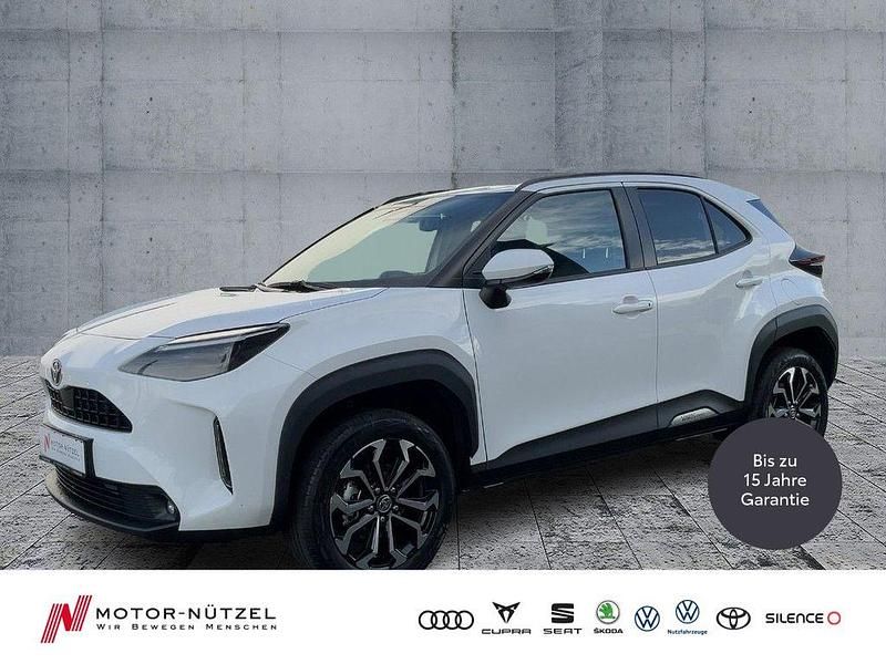 Weiß Neu 2025 Toyota Yaris Cross SUV | 26.830 € (Guter Preis) - Bild 1/4