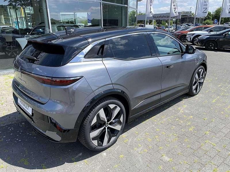 Gebraucht Renault Megane E-Tech Iconic 160 kW (218 PS) 2023 Grau Limousine