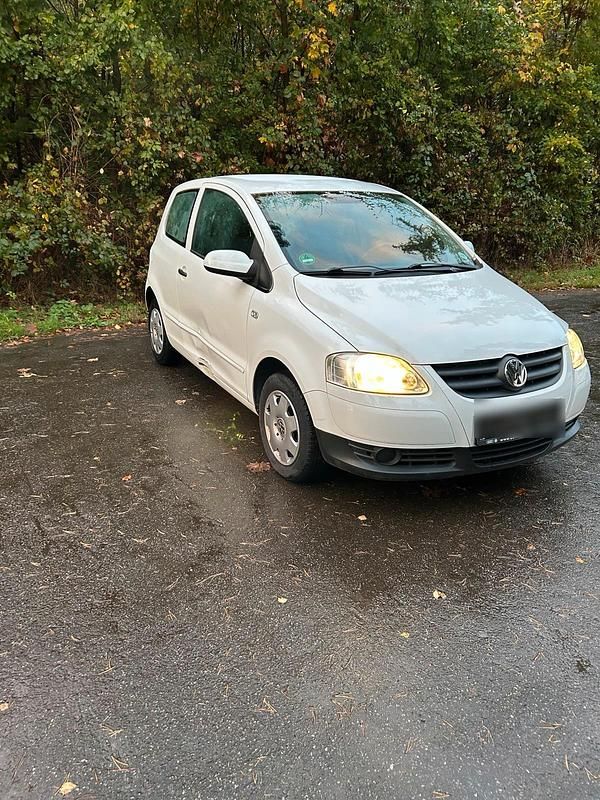 Weiß Gebraucht 2008 VW Fox Kleinwagen | 999 € (Superpreis) - Bild 1/4