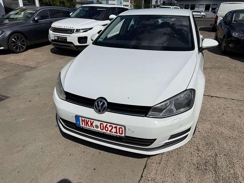 Pure white Gebraucht 2014 VW Golf VII Comfortline Limousine | 7.950 € (Superpreis) - Bild 1/4