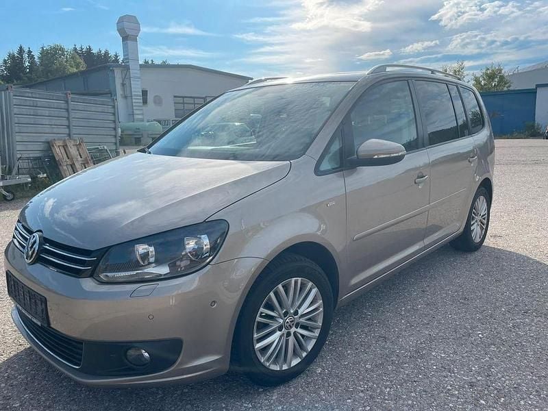 Gold Gebraucht 2014 VW Touran Cup Van / Kleinbus | 6.990 € (Superpreis) - Bild 1/4