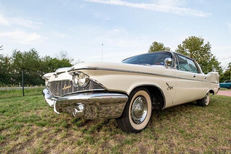 Gebraucht Chrysler Imperial 349 PS (256 kW) 1960 Beige Limousine