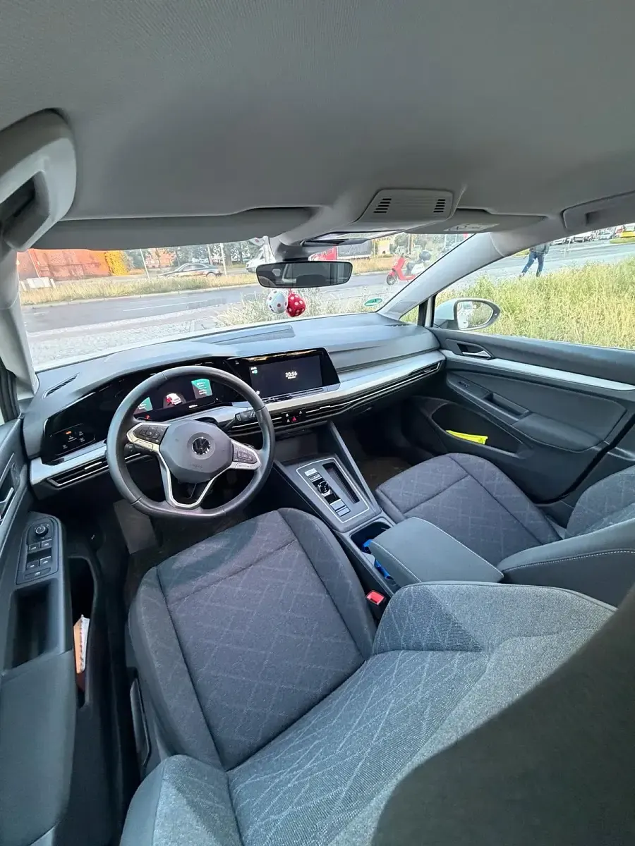 Gebraucht VW Golf VIII 110 PS (80 kW) 2022 Weiß Kombi