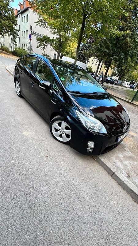 Schwarz Gebraucht 2011 Toyota Prius Kleinwagen | 8.700 € - Bild 1/4
