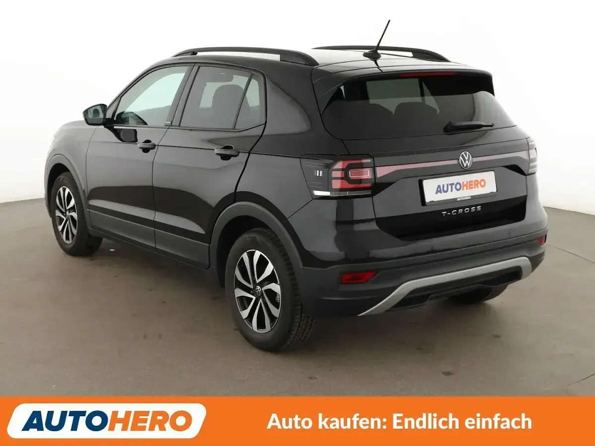 Gebraucht VW T-Cross Active 110 PS (80 kW) 2022 Schwarz SUV