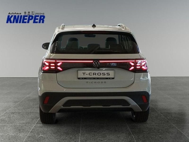 Gebraucht VW T-Cross Life 116 PS (85 kW) 2024 Andere farbe SUV