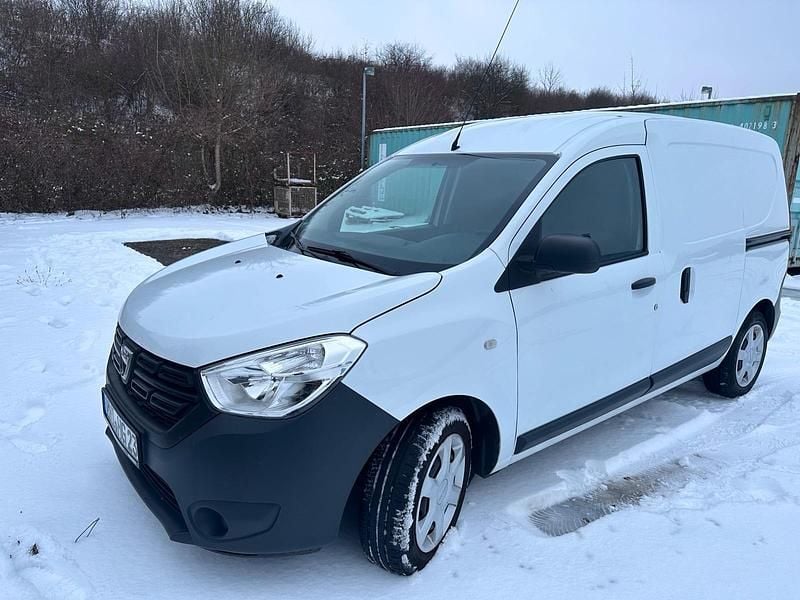 Weiß Gebraucht 2020 Dacia Dokker Van / Kleinbus | 6.999 € (Superpreis) - Bild 1/4