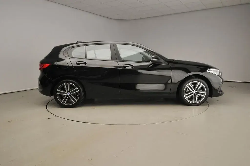 Gebraucht BMW 116 109 PS (80 kW) 2020 Schwarz Kleinwagen