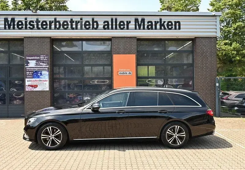 Gebraucht Mercedes E200 Avantgarde 211 PS (155 kW) 2019 Schwarz Kombi