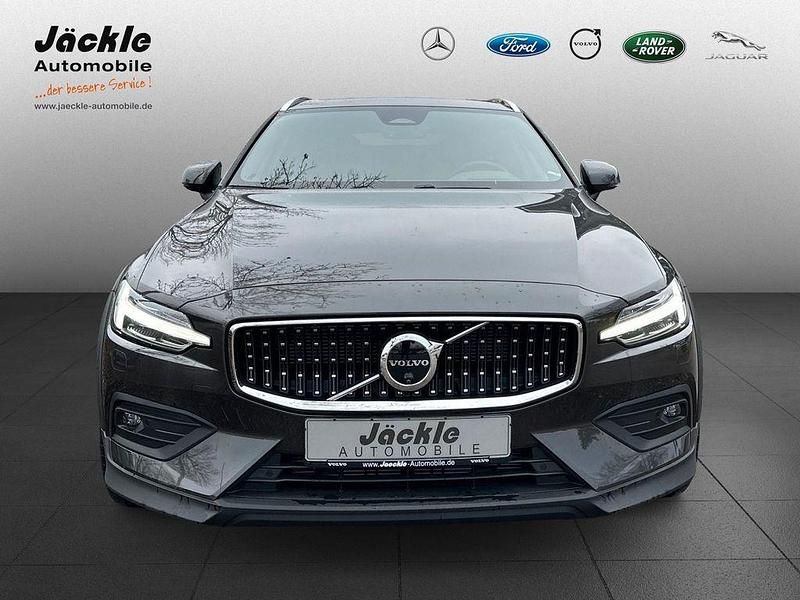 Gebraucht Volvo V60 CC Ultimate 250 PS (183 kW) 2024 Grau Kombi