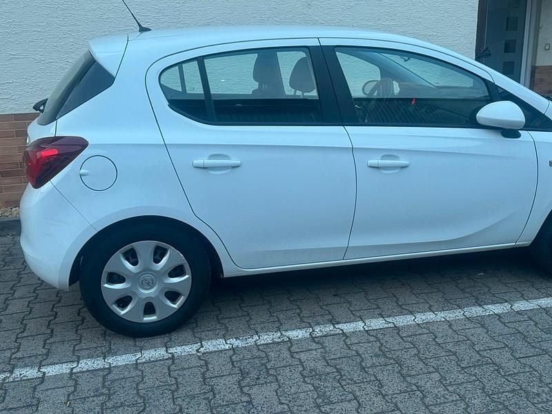 Second-hand Opel Corsa 69 CP (50 kW) 2018 Alb Hatchback