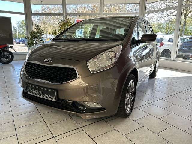 Gebraucht Kia Venga DREAM-TEAM Edition 90 PS (66 kW) 2015 Sandbeige met. Kleinwagen
