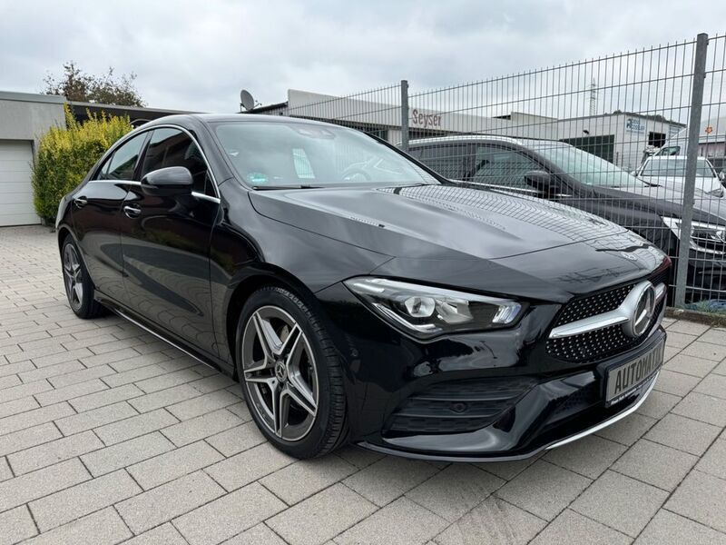 Schwarz Gebraucht 2020 Mercedes CLA200 AMG line Limousine | 33.980 € (Teuer) - Bild 1/4