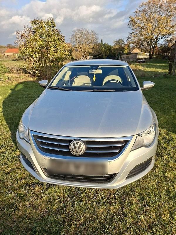 Gebraucht VW Passat 299 PS (219 kW) 2010 Silber Coupé