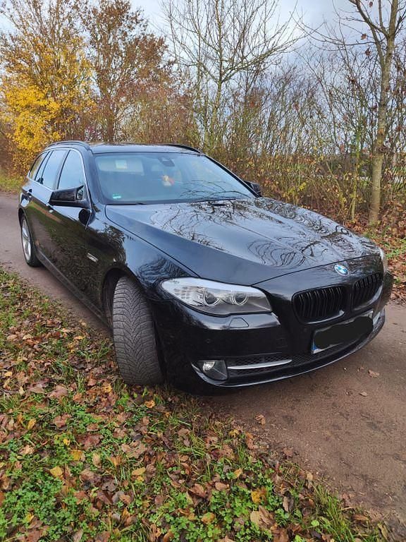 Gebraucht BMW 528 Sport Line 245 PS (180 kW) 2013 Schwarz Kombi