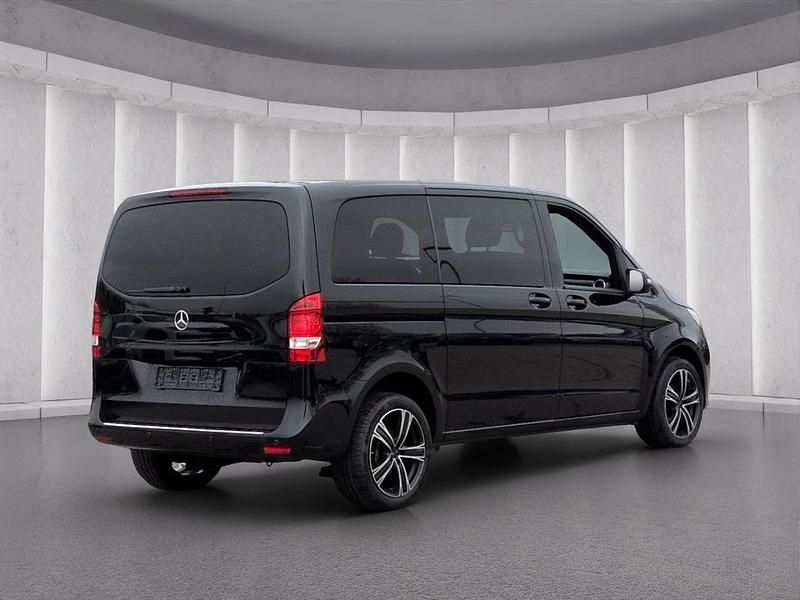 Gebraucht Mercedes V200 136 PS (100 kW) 2018 Schwarz Van / Kleinbus